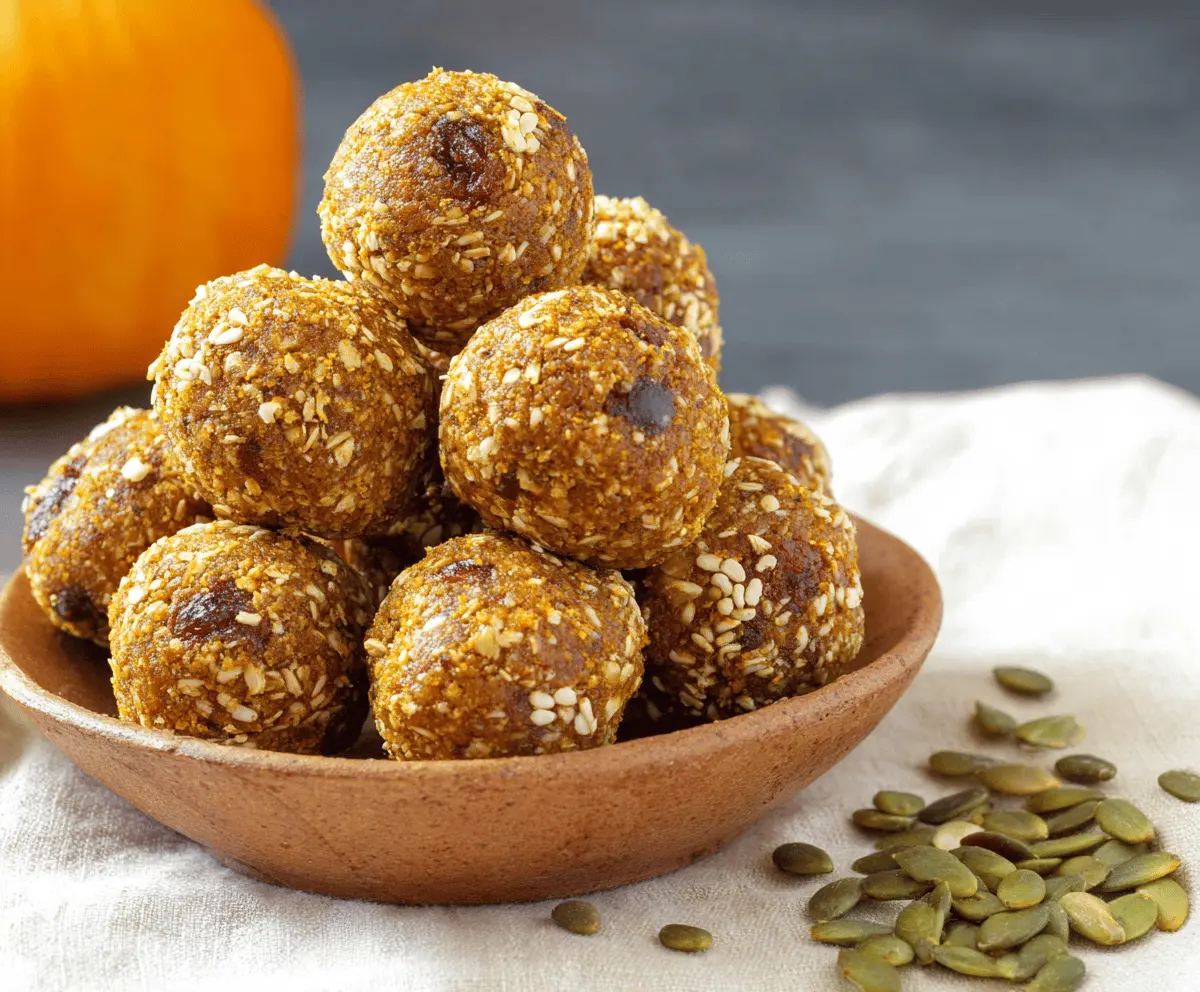 Healthy Pumpkin Spice Protein Balls